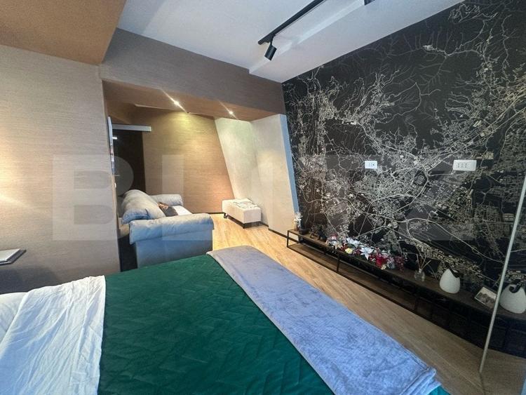 Apartament cu 4 camere decomandat, mobilat în Zorilor