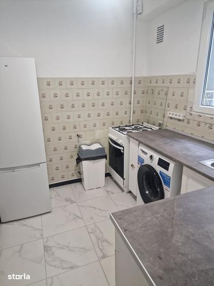 Apartament cu 2 camere decomandat în Drumul Taberei