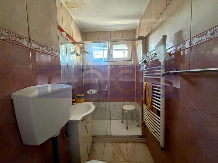 Apartament cu 3 camere semidecomandat în Bucureștii Noi