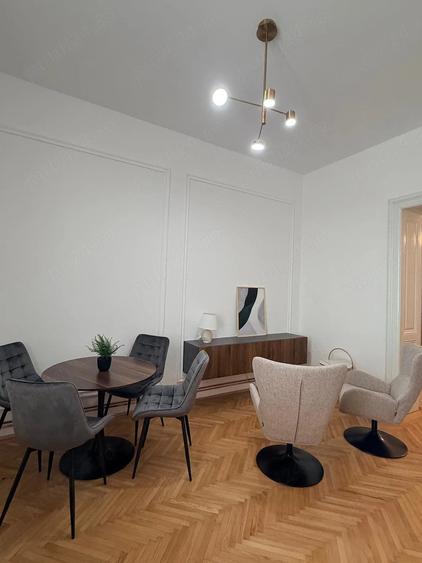 Apartament cu 2 camere nedecomandat în Sinaia