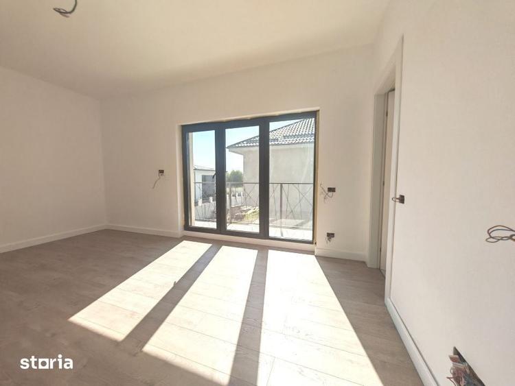 Casă cu 4 camere cu Teren 350 Mp în Tunari