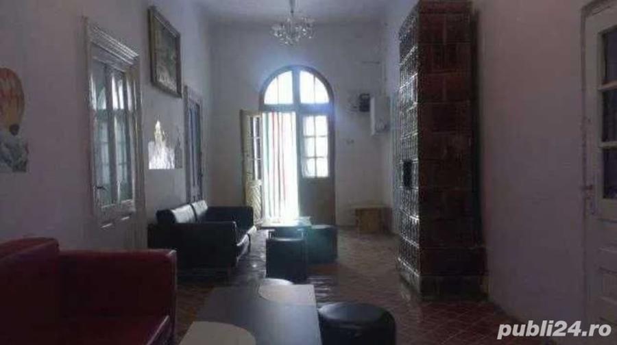 Casă cu 6 camere în Oltenița