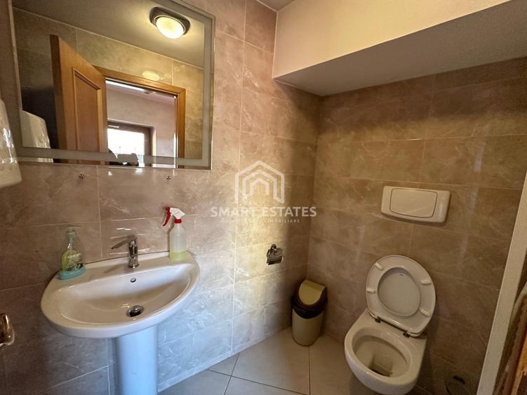 Casă individuală cu 9 camere cu Canalizare în Parcul Carol