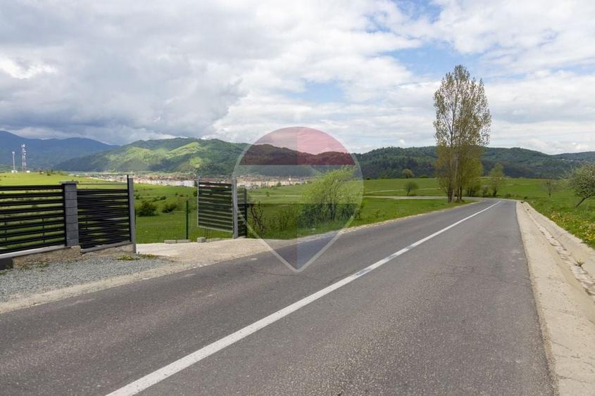 Teren Construcții intravilan de 1100 mp, în Bran