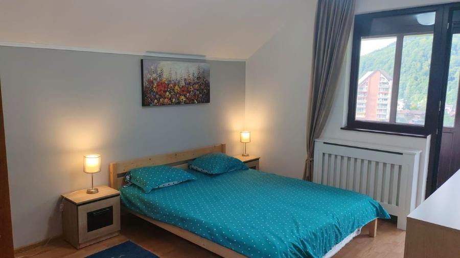 Apartament cu 3 camere decomandat, mobilat în Central