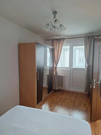 Apartament cu 2 camere semidecomandat în Mihai Bravu