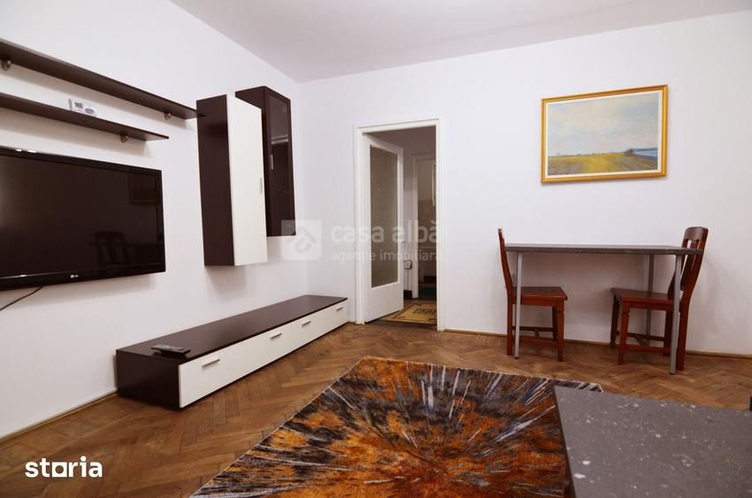 Apartament cu 3 camere semidecomandat în Copou