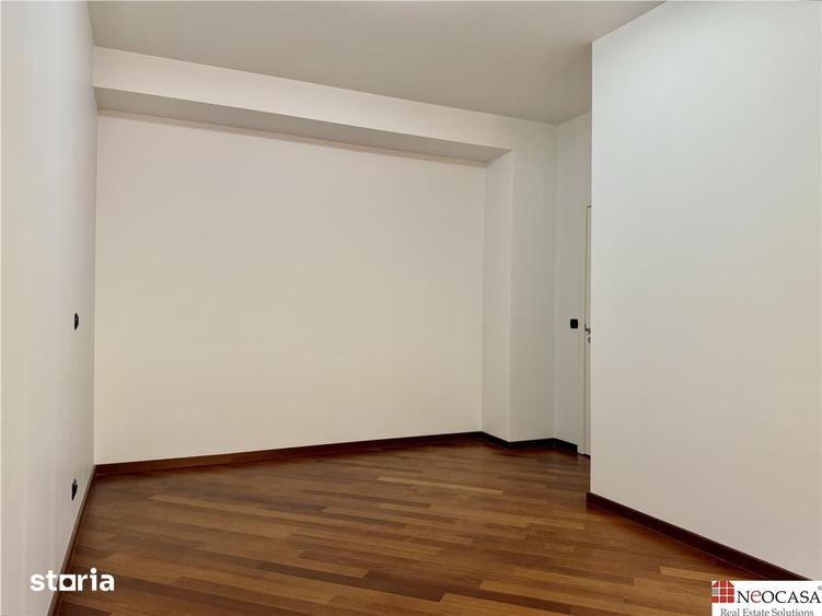 Apartament cu 5 camere în Primăverii
