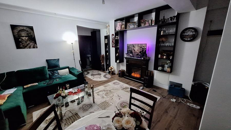Proprietar, vand apartament 3 camere situat in Ilfov, Chiajna strada Tineretului - 10