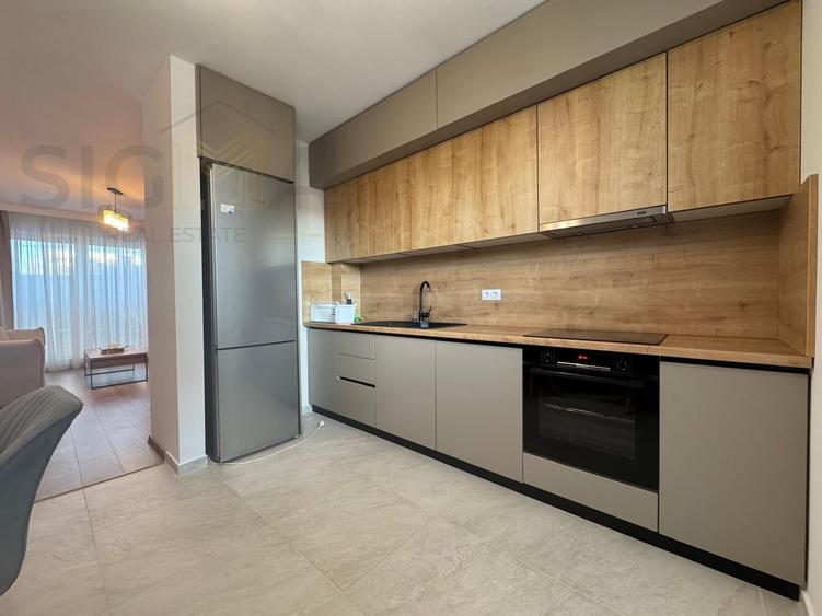 Apartament cu 3 camere semidecomandat, mobilat în Semicentral
