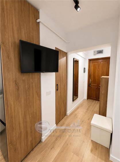Apartament cu 3 camere decomandat în Piața Unirii