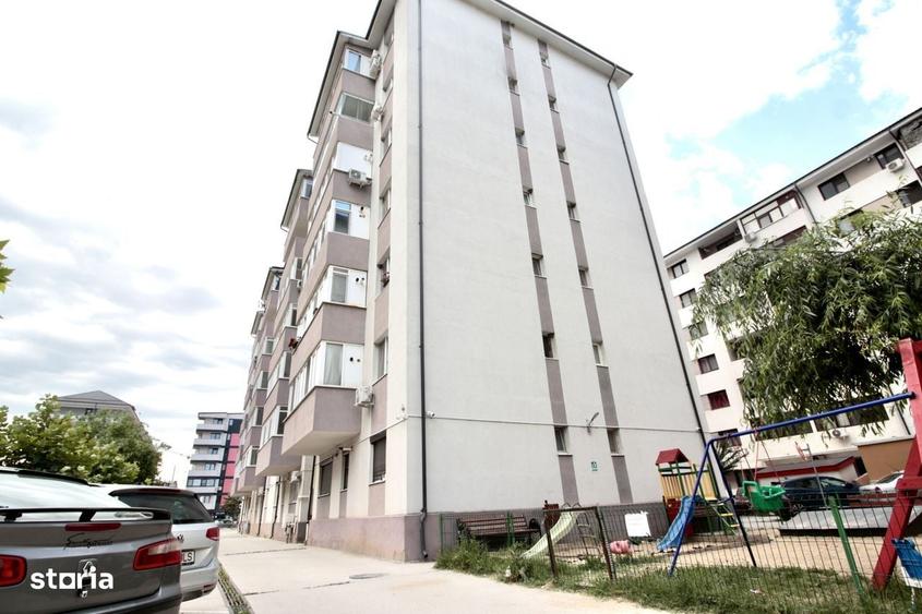 Apartament cu 2 camere decomandat în Roșu