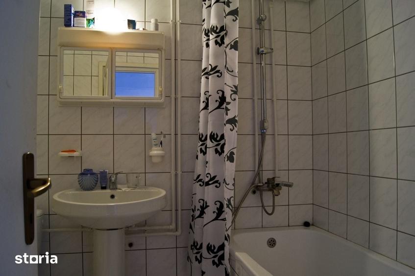 Casă cu 8 camere cu Teren 2651 Mp în Gruiu