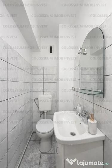 Apartament cu 3 camere decomandat în Calea București