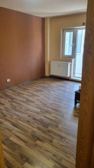 Apartament cu 2 camere decomandat în 13 Septembrie