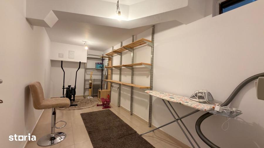 Casă cu 4 camere cu Teren 60 Mp în Central