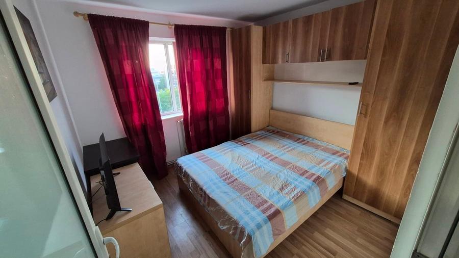 Apartament cu 3 camere semidecomandat, mobilat în Tomis Nord