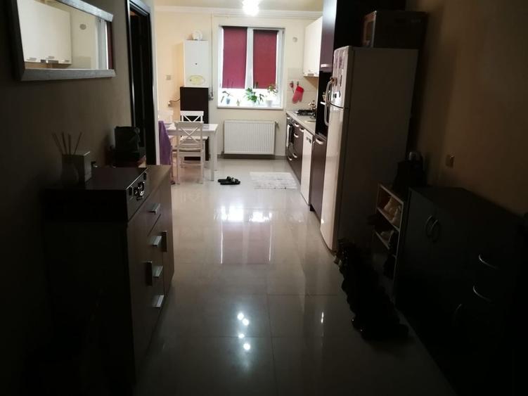 Apartament cu 3 camere în Florești