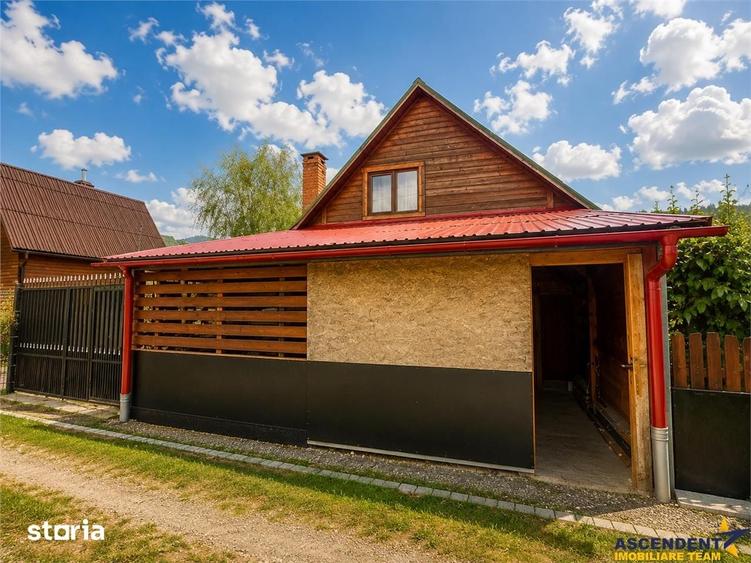 Casă cu 3 camere cu Teren 390 Mp în Lunca