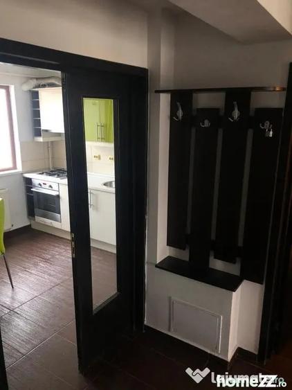 Apartament cu 3 camere decomandat în Giulești