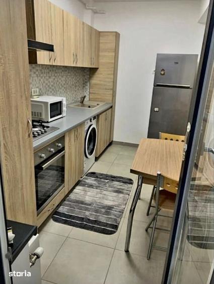 Garsonieră decomandată în Central