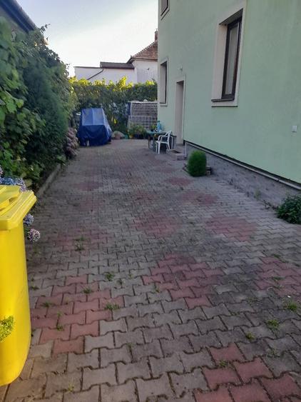 Casă cu 6 camere cu Teren 525 Mp în Central