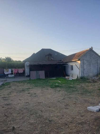 Casă cu 3 camere cu Canalizare în Cogealac