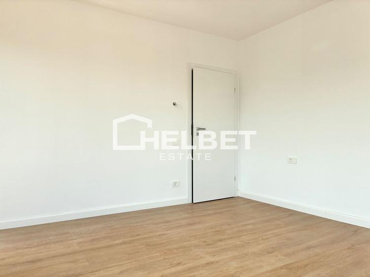 Duplex cu 4 camere cu Canalizare în Central