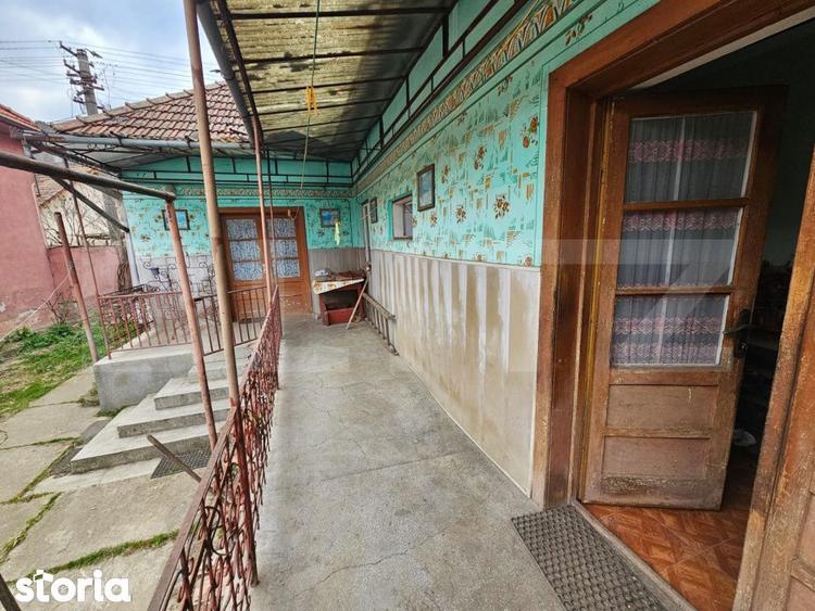 Casă cu 4 camere cu Teren 400 Mp în Central