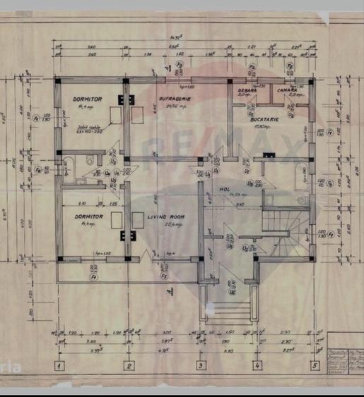 Apartament cu 4 camere decomandat în Central