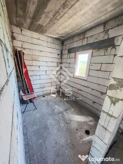Casă cu 5 camere cu Teren 500 Mp în Central