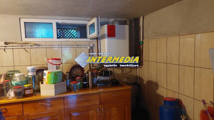 Casă individuală cu 4 camere cu Teren 235 Mp în Cetate