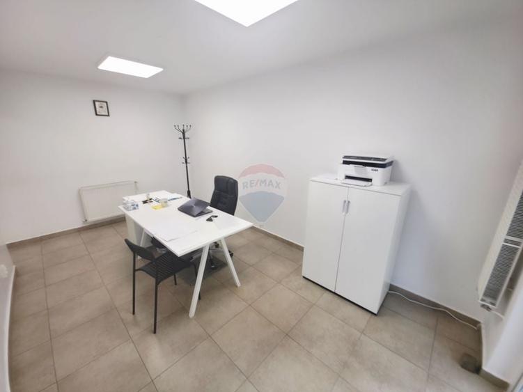 Spațiu comercial, de 60 mp, în Precista