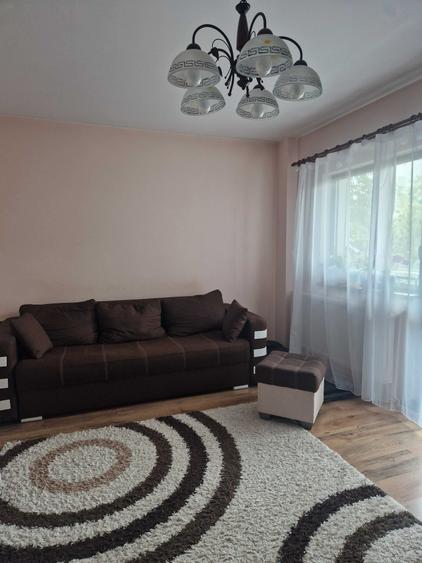 Apartament cu 2 camere decomandat în Între Lacuri