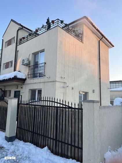 Casă cu 4 camere cu Teren 117 Mp în Central