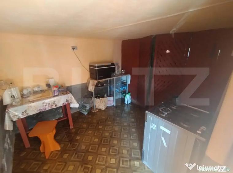 Casă cu 4 camere cu Teren 1100 Mp în Central