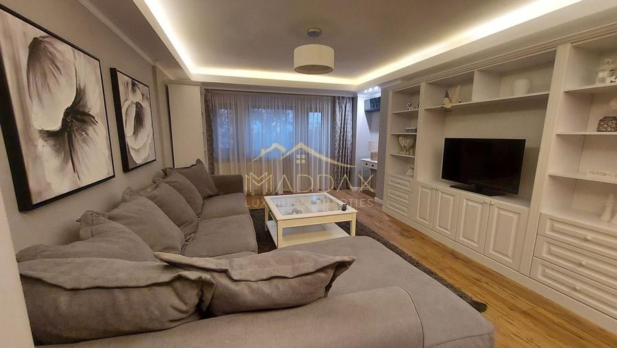 Apartament cu 3 camere decomandat, mobilat în Libertății
