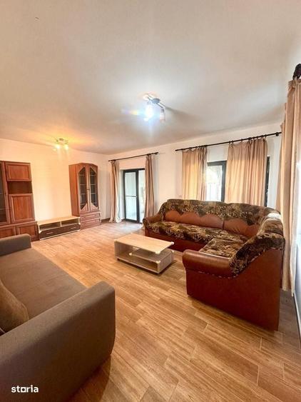 Casă cu 4 camere în Central