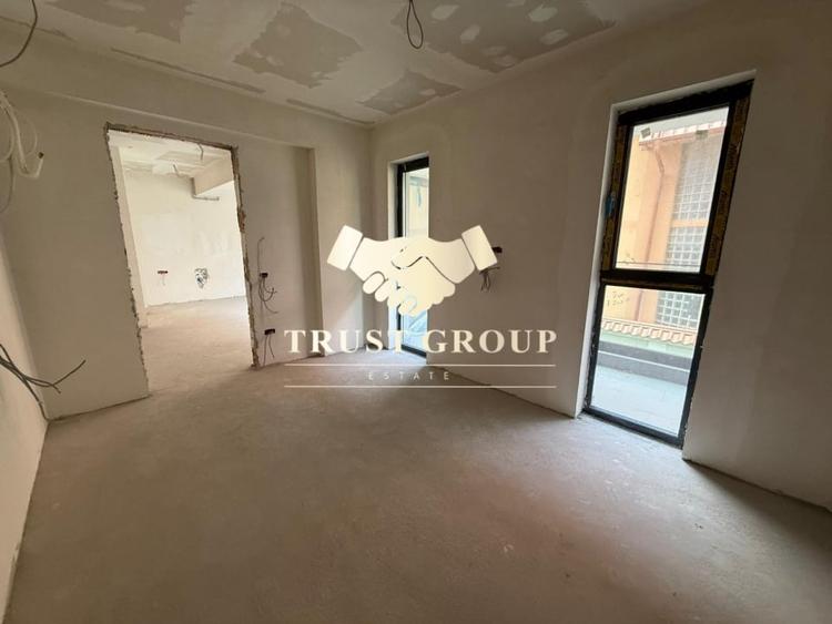 Apartament cu 2 camere semidecomandat în Băneasa
