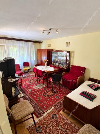 Apartament cu 2 camere decomandat în Mazepa 2