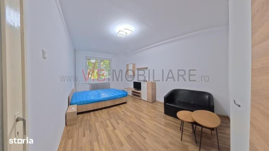 Garsonieră decomandată în Teiul Doamnei