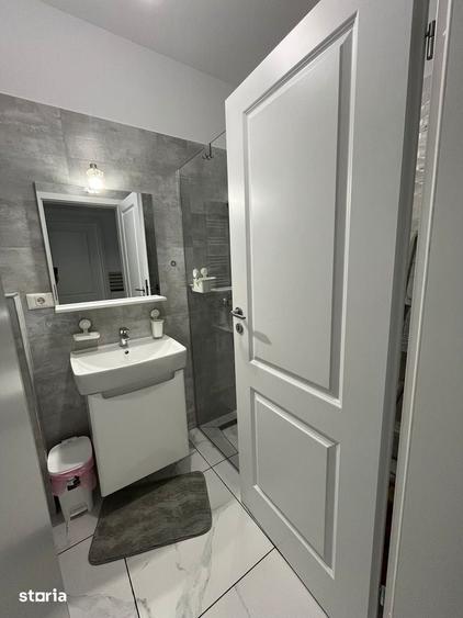 Garsonieră decomandată în Central