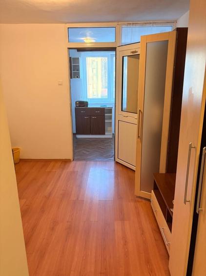 Garsonieră semidecomandată în Centrul Civic