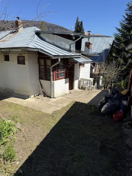 Vand casa batraneasca Sinaia,zona Furnica - 1