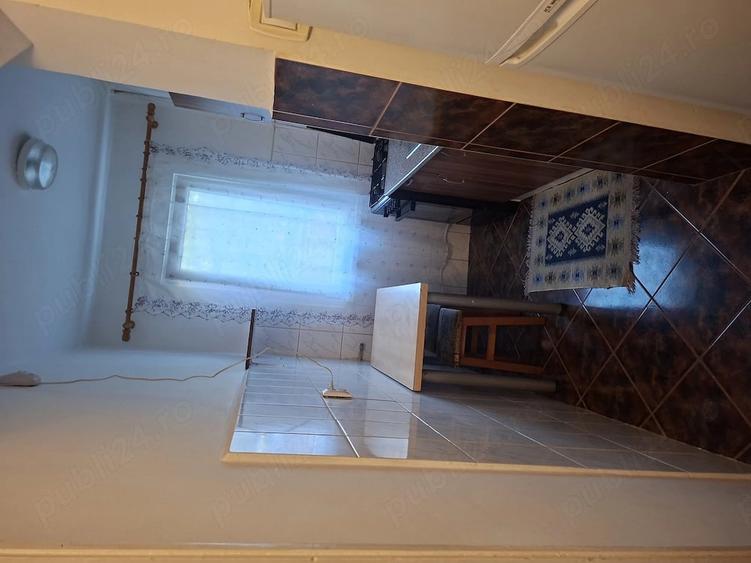 Pers fizica dau in chirie ap 2 camere in Manastur str Mehedinti - 1