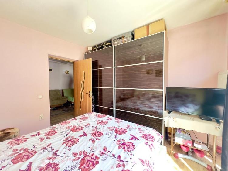 Apartament cu 2 camere decomandat în Florești