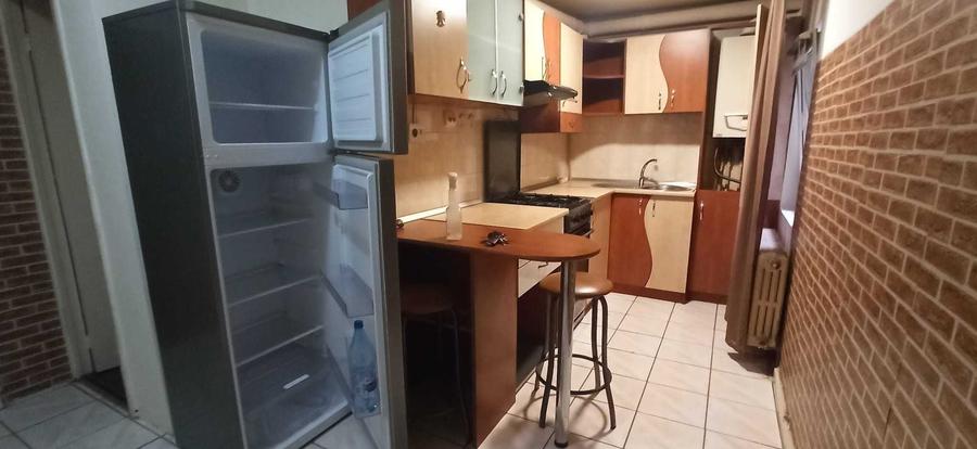 Garsonieră decomandată în Central