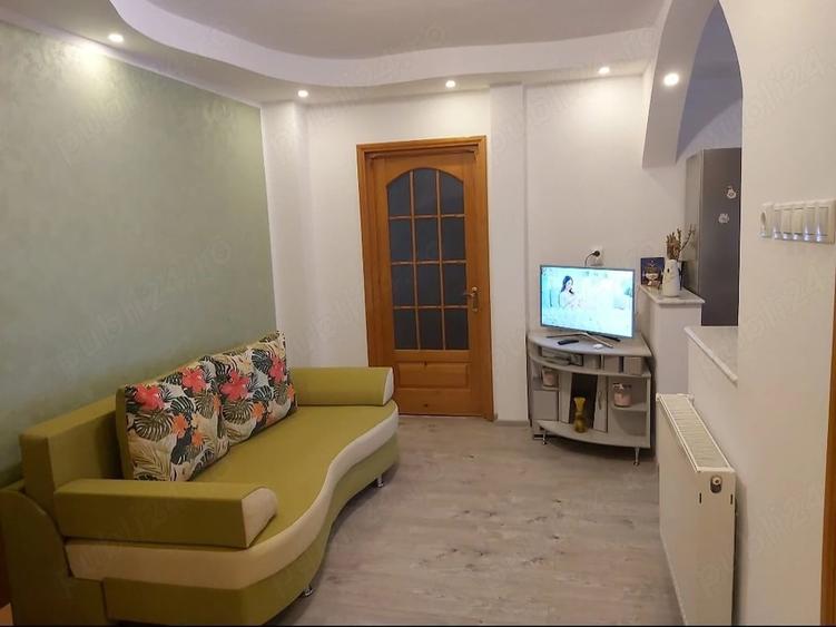 Apartament cu 2 camere decomandat în Precista