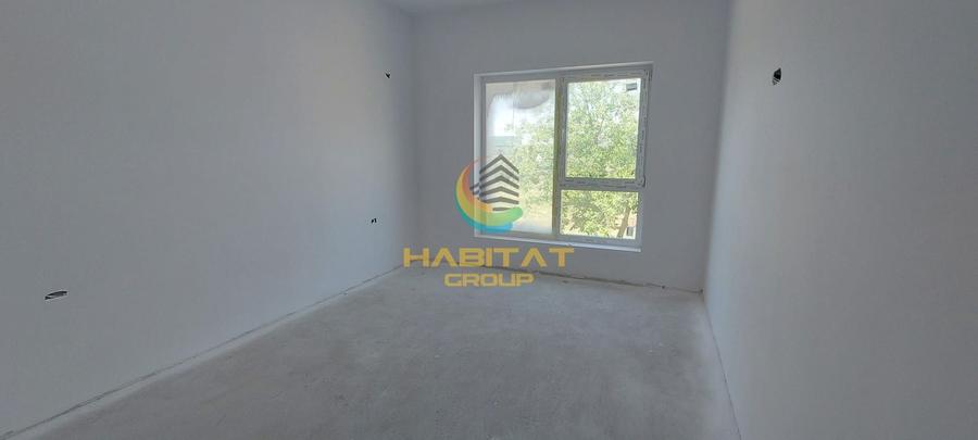 Duplex cu 6 camere cu Canalizare în Nord-Est