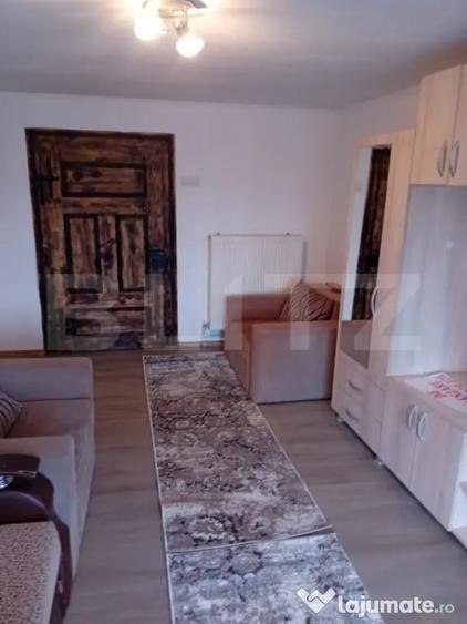 Casă cu 2 camere cu Teren 2850 Mp în Răhău